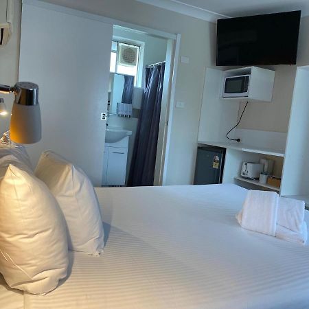 Nowra Motor Inn Bagian luar foto