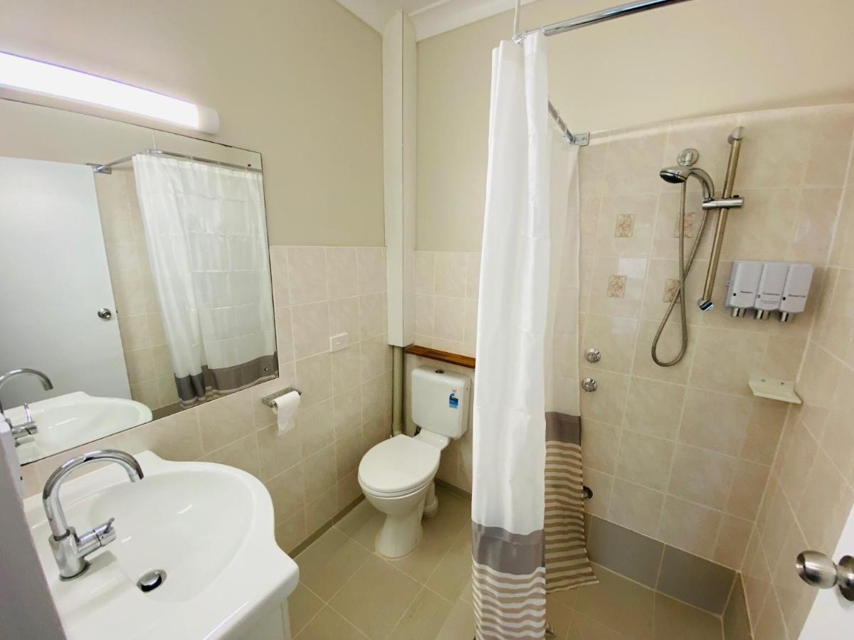 Nowra Motor Inn Bagian luar foto