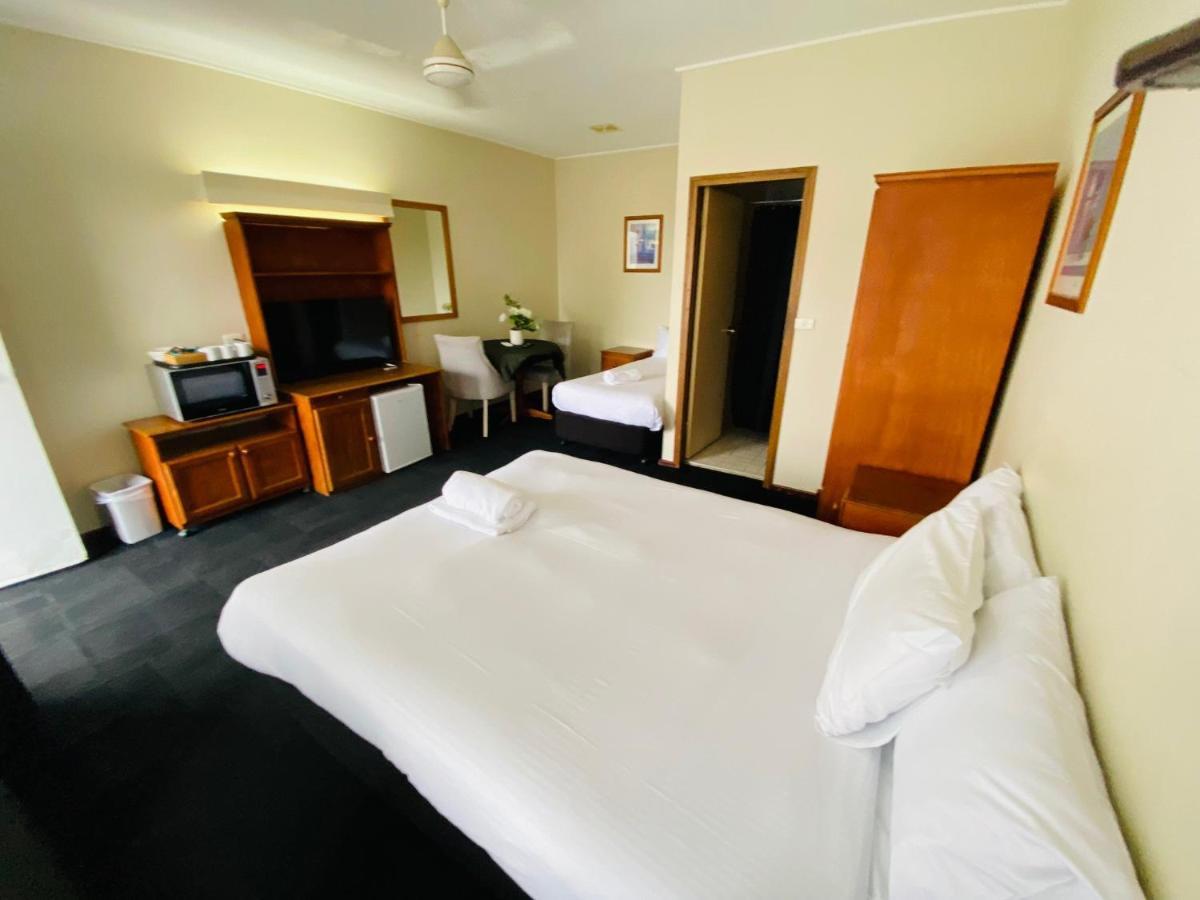 Nowra Motor Inn Bagian luar foto